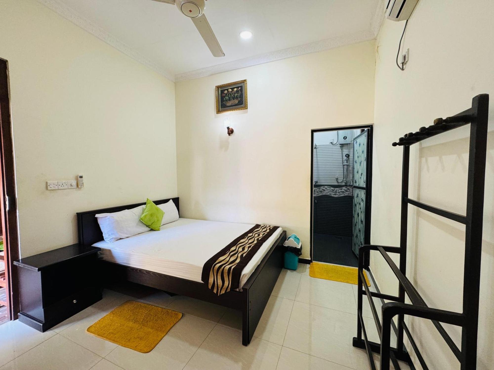 Aa Inn Trincomalee Cameră foto