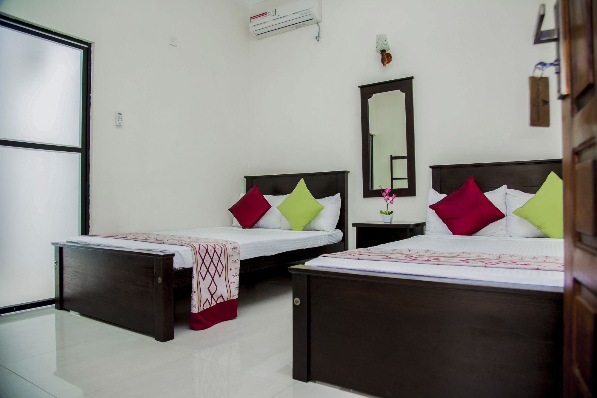 Aa Inn Trincomalee Exterior foto